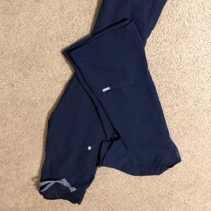 Figs scrub set - navy blue.